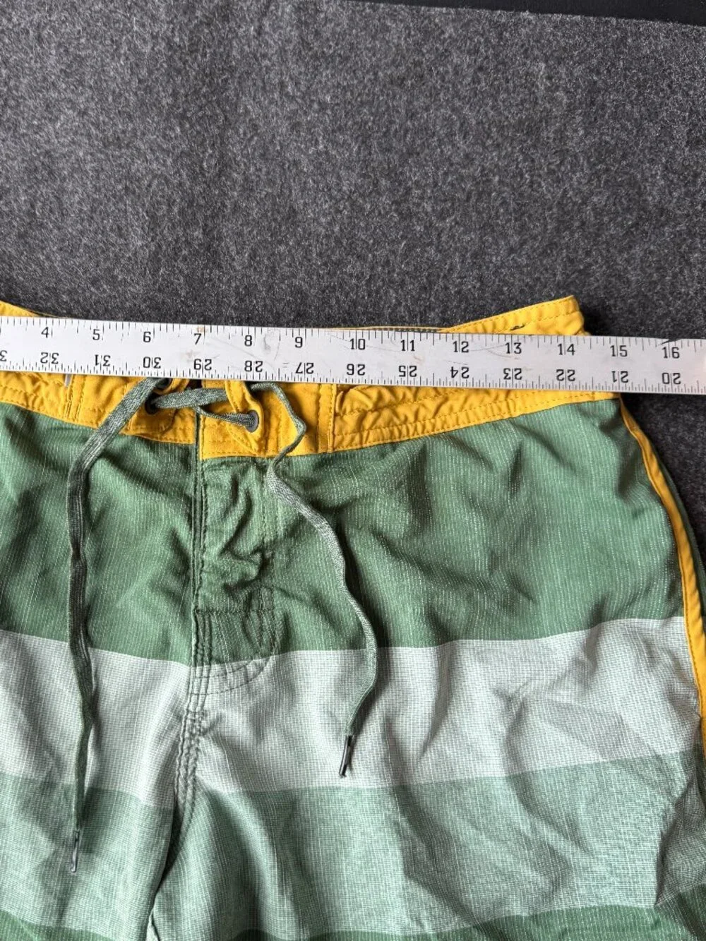Quiksilver 4 Way Stretch Board Shorts Mens 29